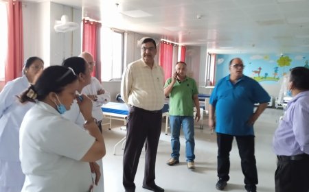 सीएमओ डॉ0 जैन ने किया जिला चिकित्सालय एवं दून चिकित्सालय का निरीक्षण 