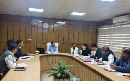 कैबिनेट मंत्री डॉ. धन सिंह रावत ने श्रीनगर विस की पेयजल योजनाओं को लेकर की समीक्षा बैठक