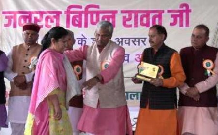 प्रथम सीडीएस जनरल विपिन रावत की जयंती पर शहीदों के परिजनों को किया सम्मानित 