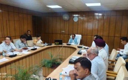 जिला अस्पतालों में तैनात होंगे शत-प्रतिशत विशेषज्ञ चिकित्सक