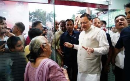 सीएम ने व्यापारियों से लिया जीएसटी स्लैब पर फीडबैक