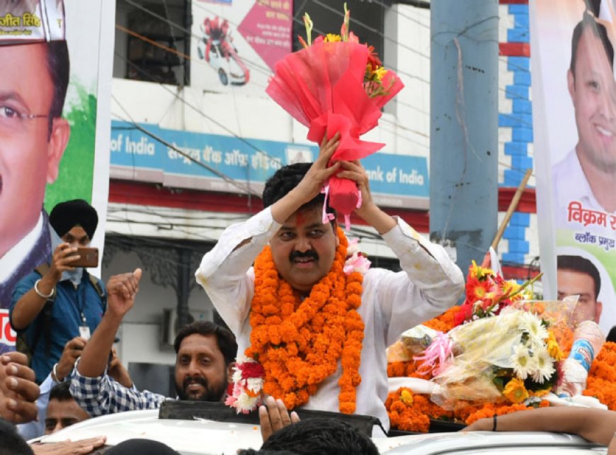 देहरादून पहुंचने पर कांग्रेस कार्यकर्ताओं ने गणेश गोदियाल का किया भव्य स्वागत