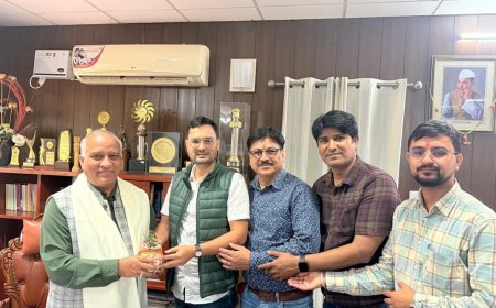 छात्राओं के बेहतर भविष्य और गुणवत्तापूर्ण शिक्षा पर मंथन, MIT निदेशक ने कुलपति से की मुलाकात