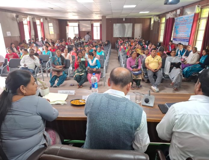 थलीसैंण में पंचायत प्रतिनिधियों को दिया ग्रामीण विकास का मंत्र, आजीविका संवर्धन और पलायन रोकने पर जोर