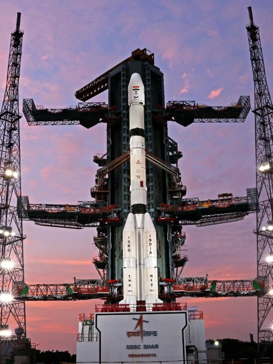 ISRO ने रचा नया कीर्तिमान, 56 दिन में तैयार कर अंतरिक्ष में पहुंचाया NVS-03 सैटेलाइट